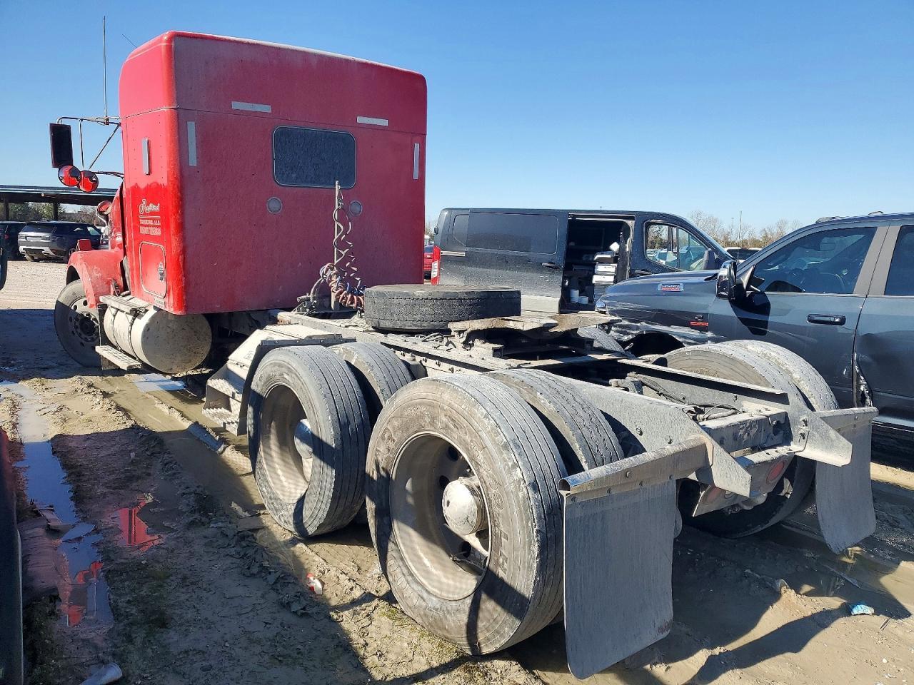 2002 Kenworth T800 Semi Truck
