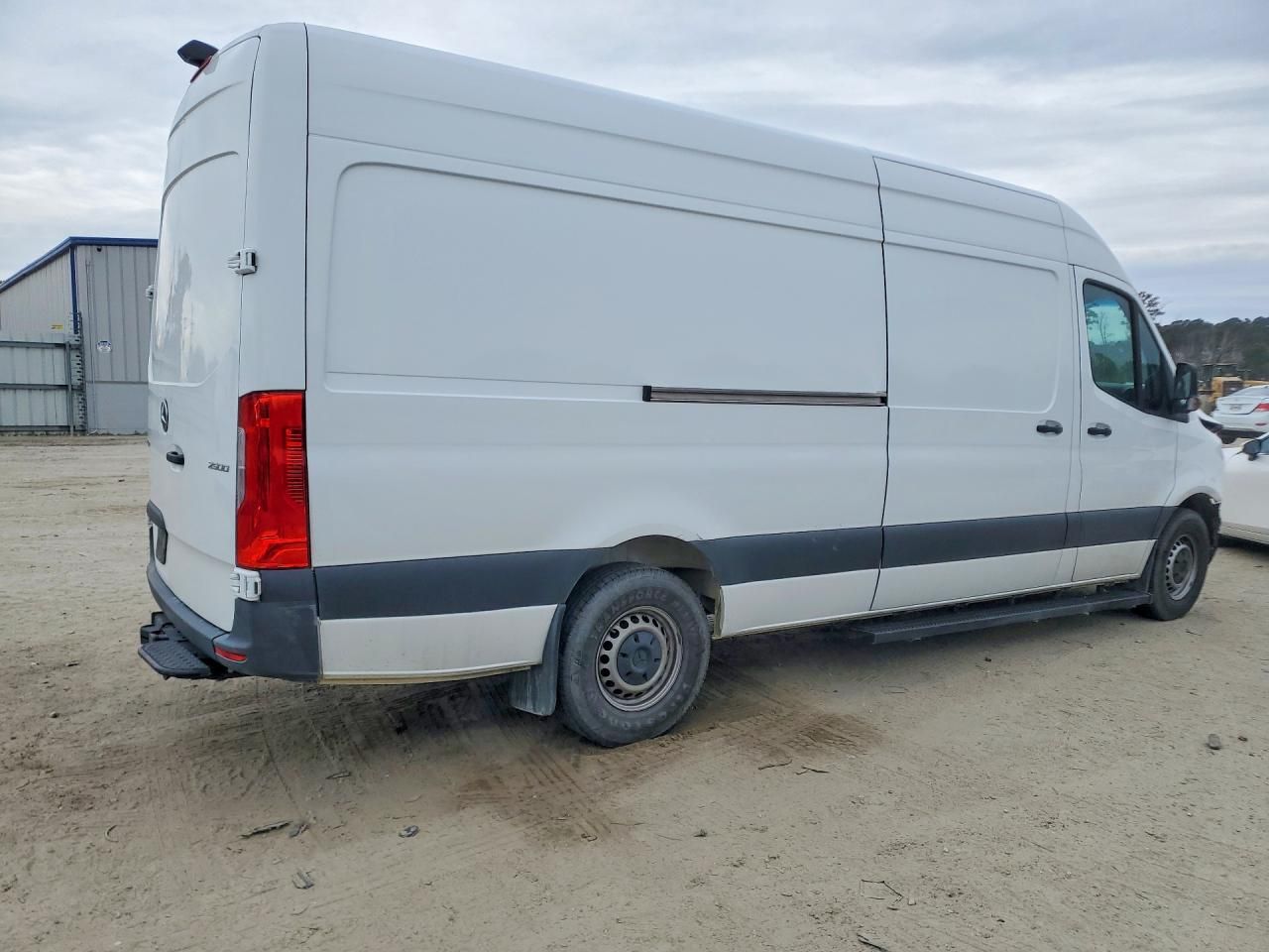 2023 Mercedes-Benz Sprinter 2500