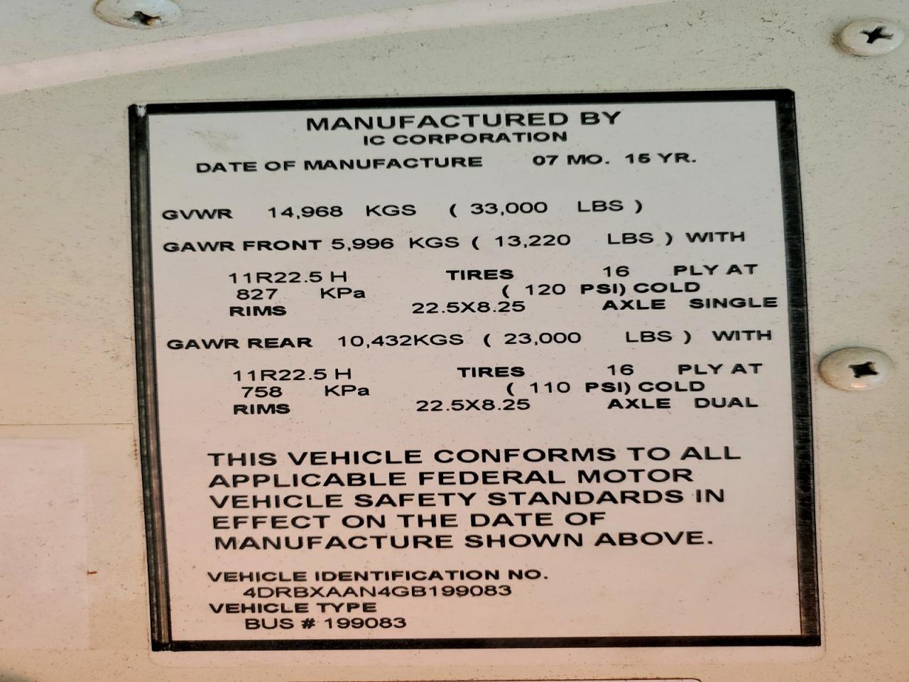 2016 Ic Corporation 3000 RE 7.6L V-6 Diesel
