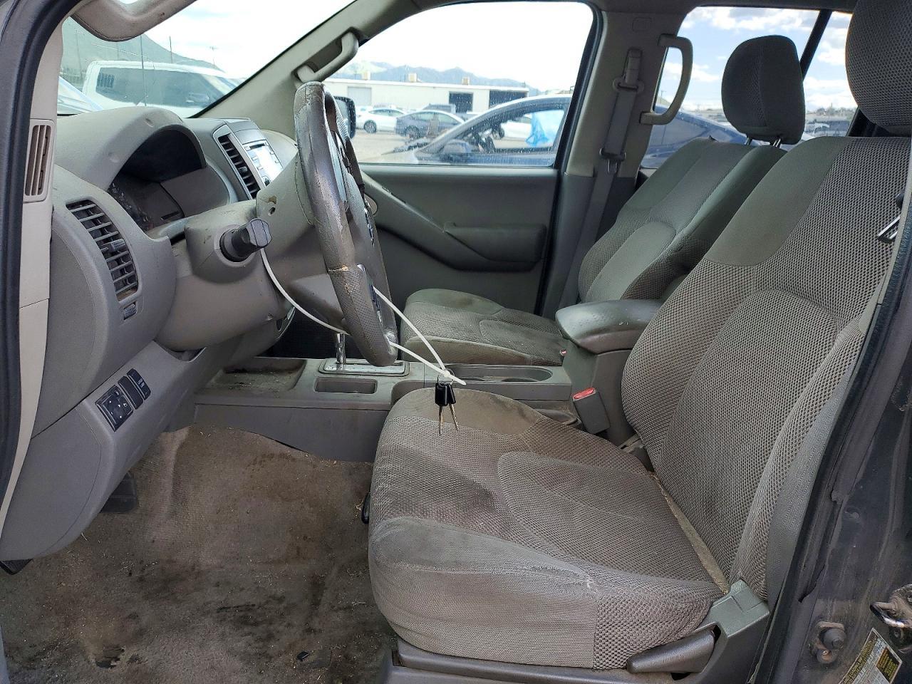 2013 Nissan Frontier s