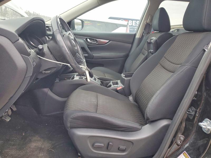 2017 Nissan Rogue sv