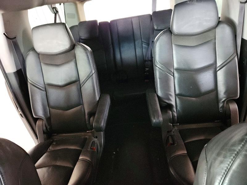 2015 Cadillac Escalade esv Luxury