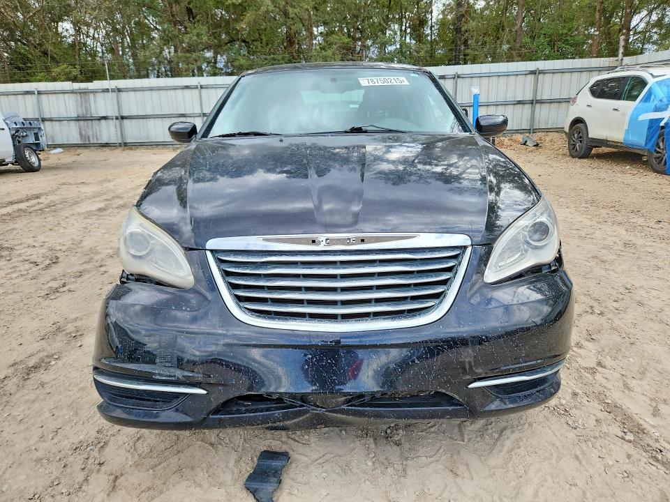 2013 Chrysler 200 lx