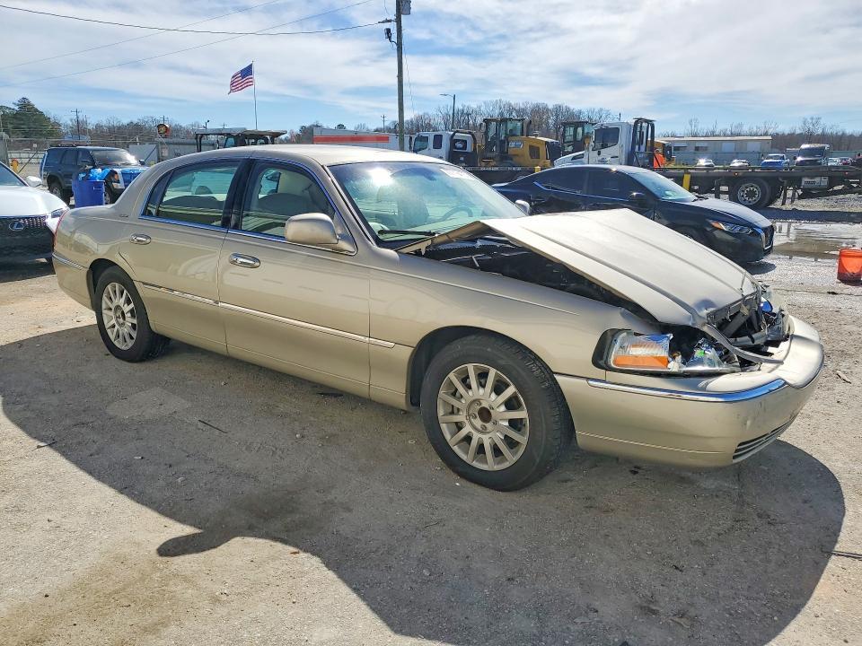 2007 Lincoln Town car Signature
