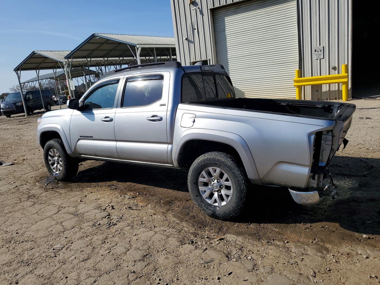 2017 Toyota Tacoma SR5 V6