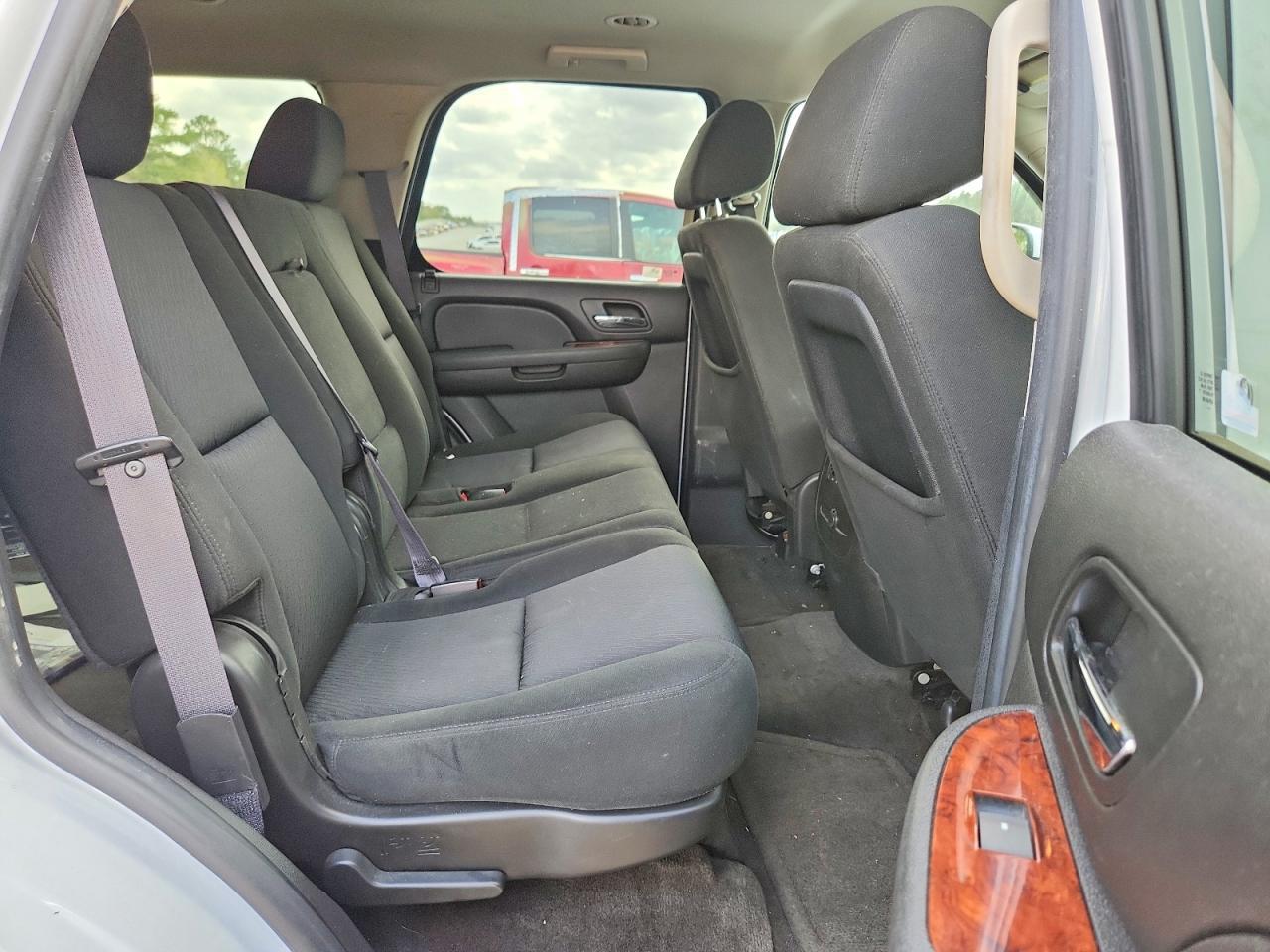 2011 GMC Yukon sle