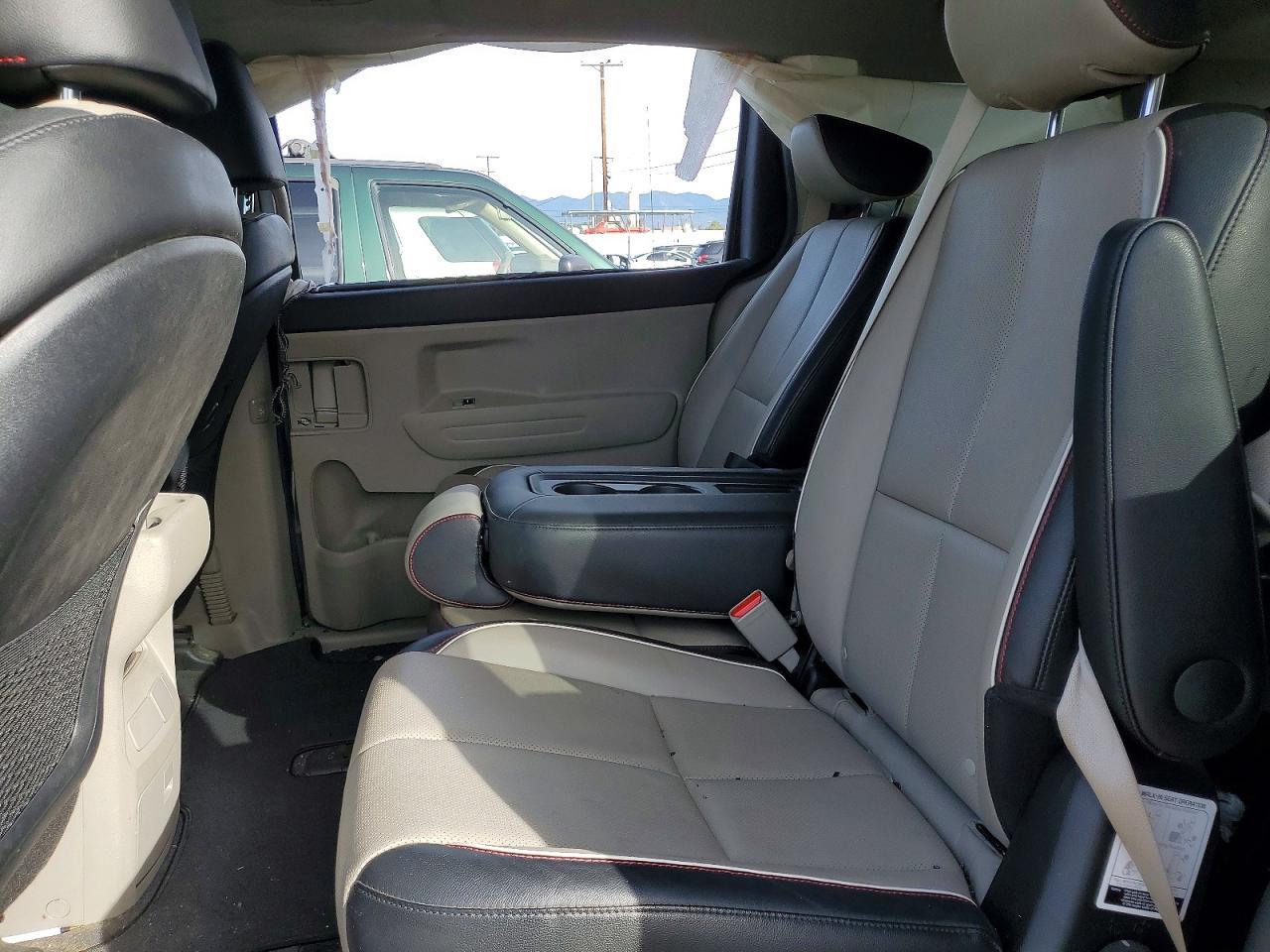 2019 KIA Sedona