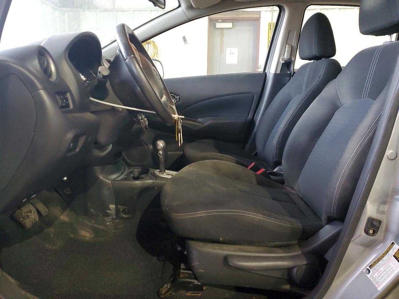 2014 Niss Versa Note sv