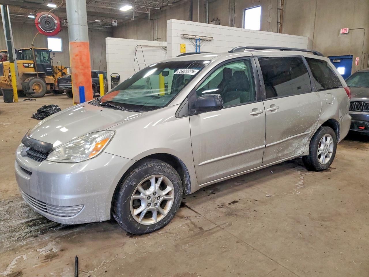 2005 Toyota Sienna le