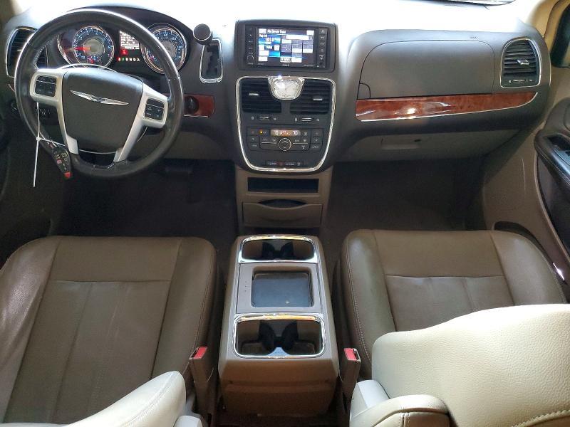 2016 Chrysler Town & Country Touring