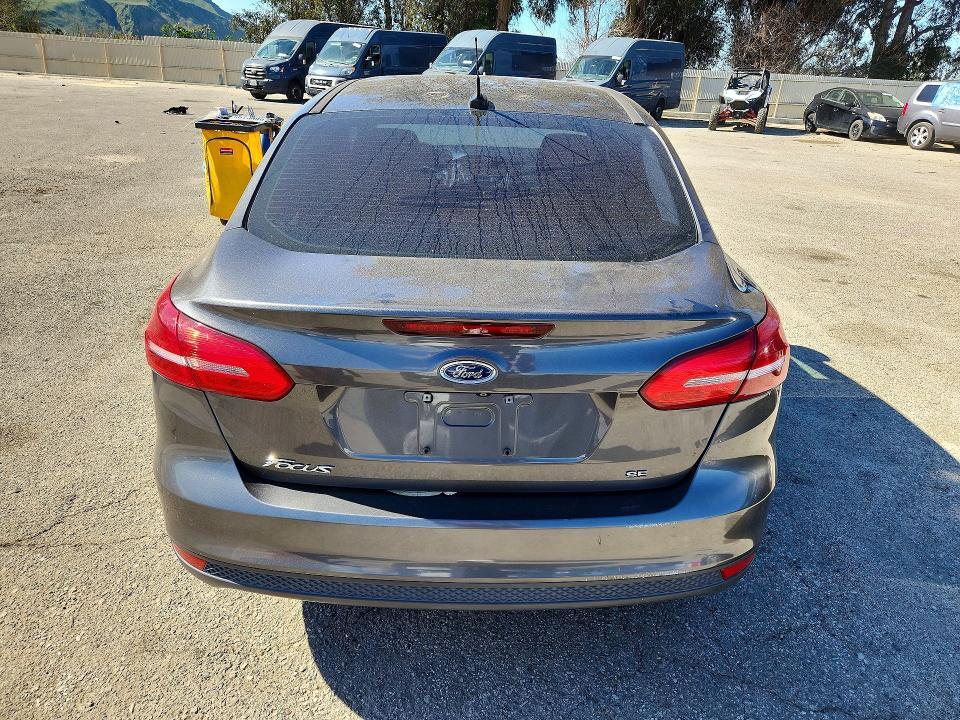 2018 Ford Focus se