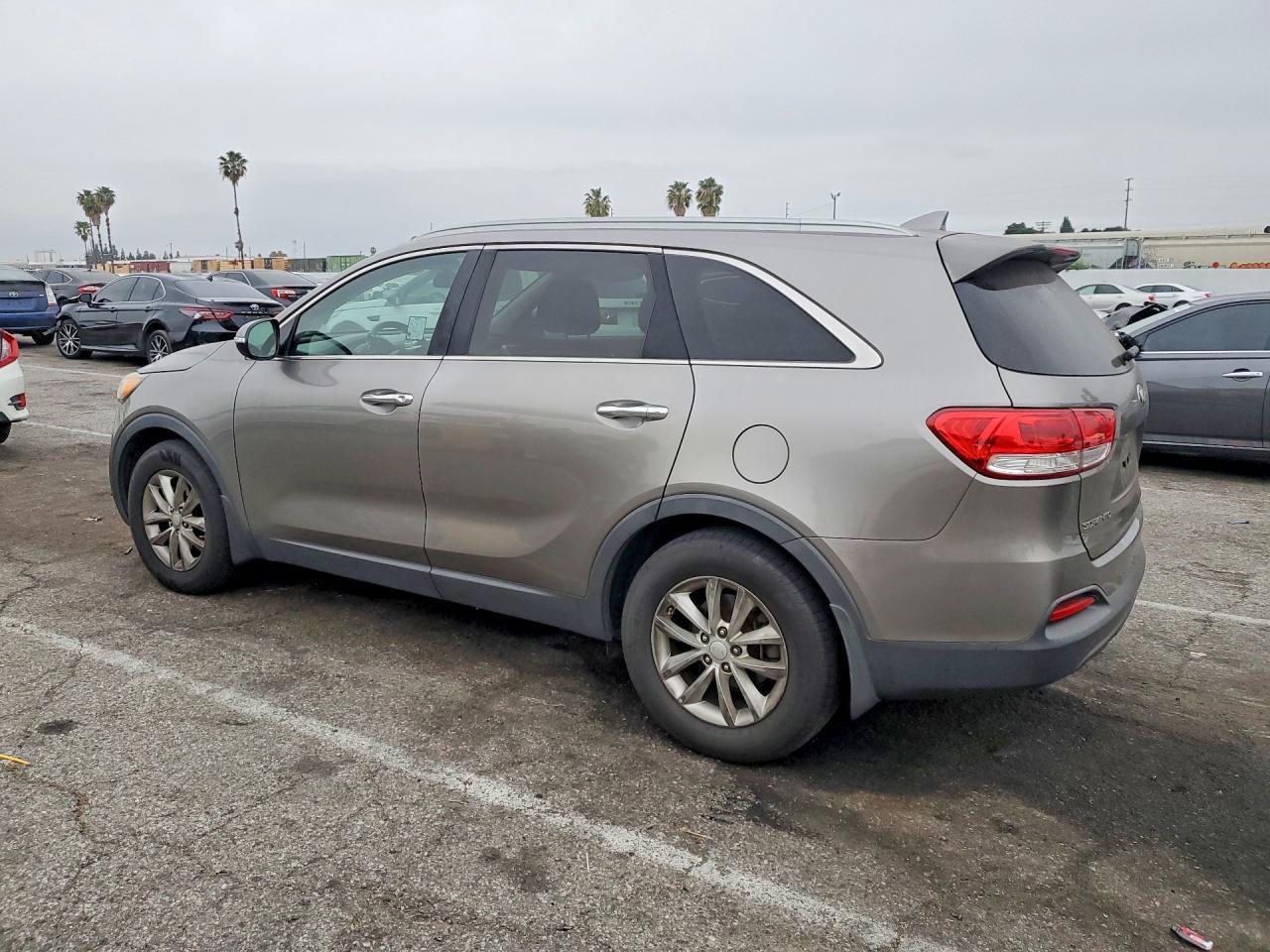2016 KIA Sorento lx