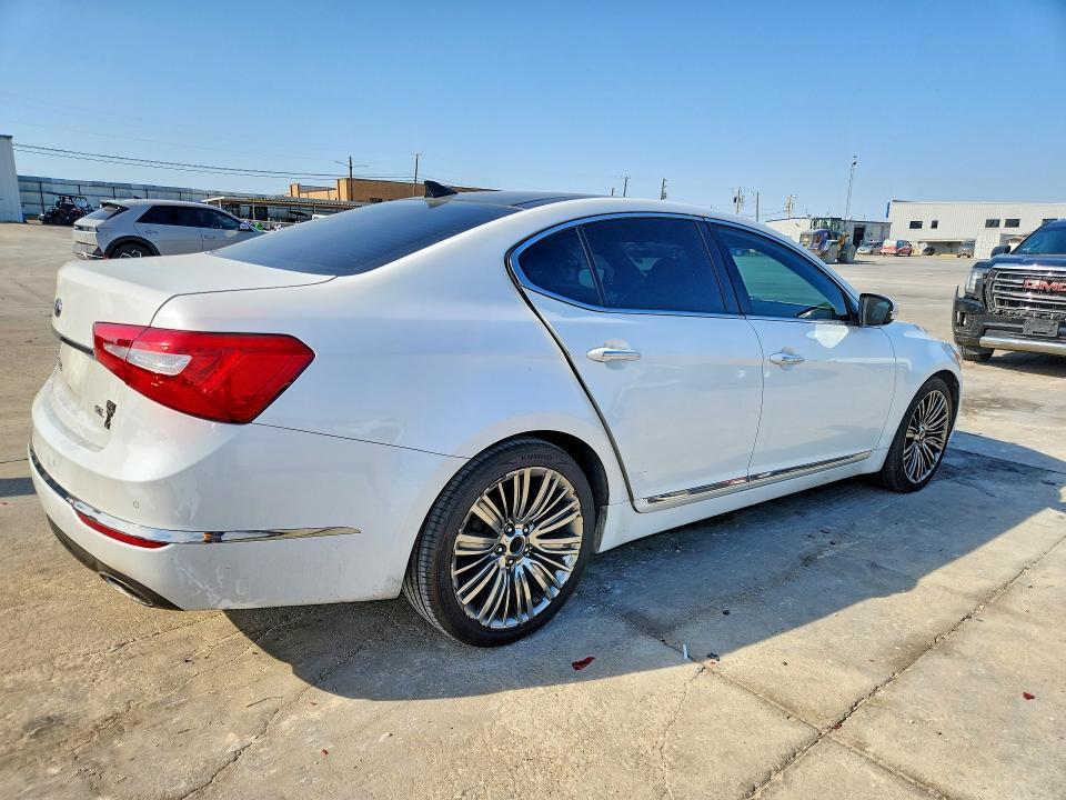 2014 KIA Cadenza Limited