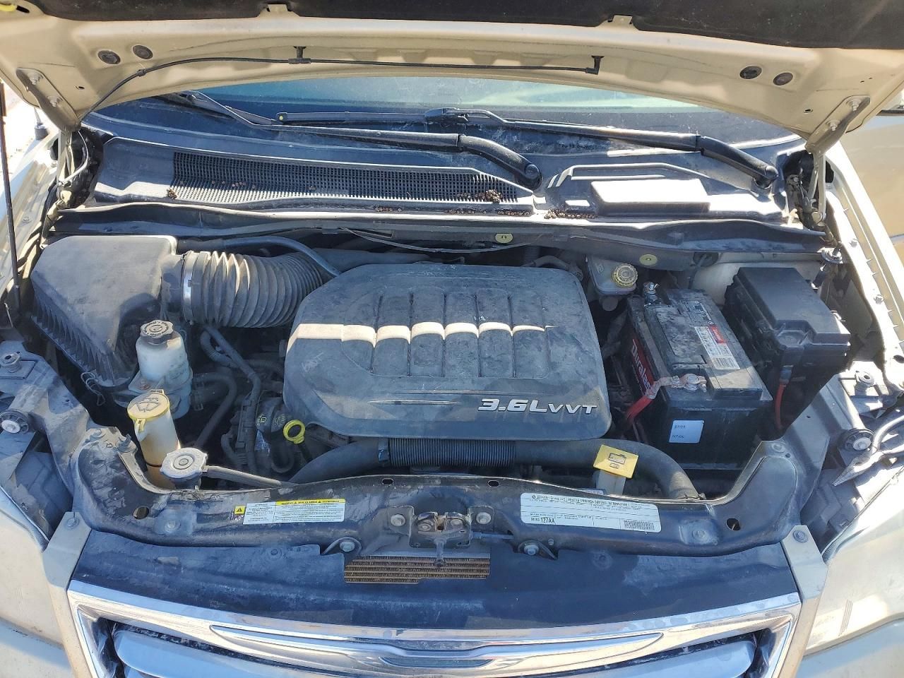 2011 Chrysler Town & Country Touring l