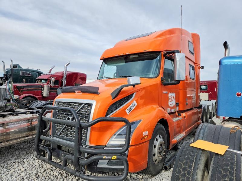 2020 Volvo VNL Semi Truck