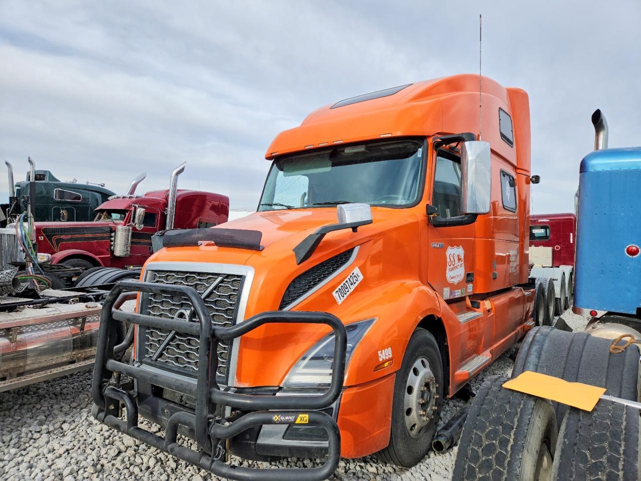 2020 Volvo VNL Semi Truck