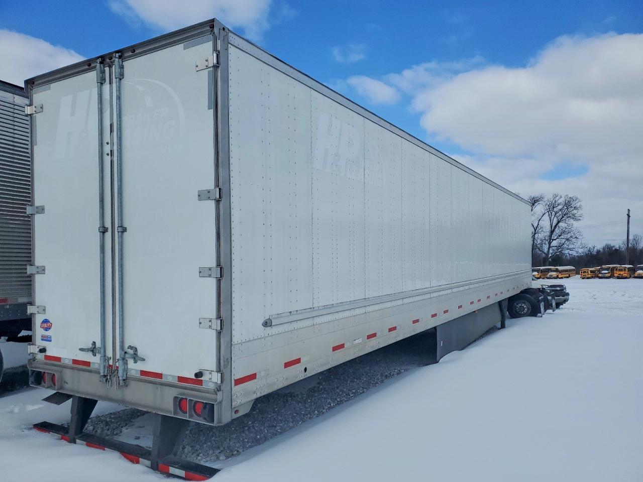 2025 Utility VS2DX DRY Van Trailer