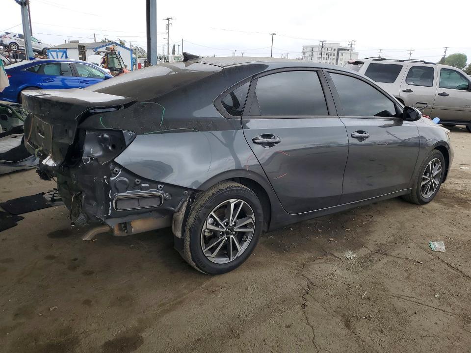 2022 KIA Forte fe