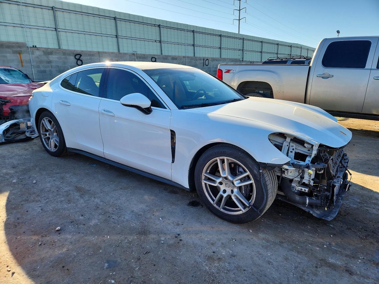 2017 Porsche Panamera 2