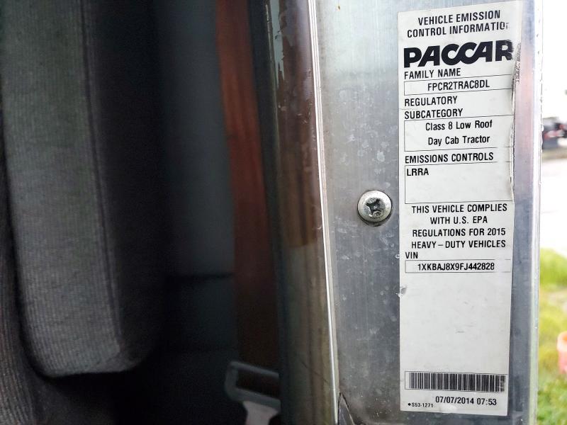 2015 Kenworth T400  Semi Truck