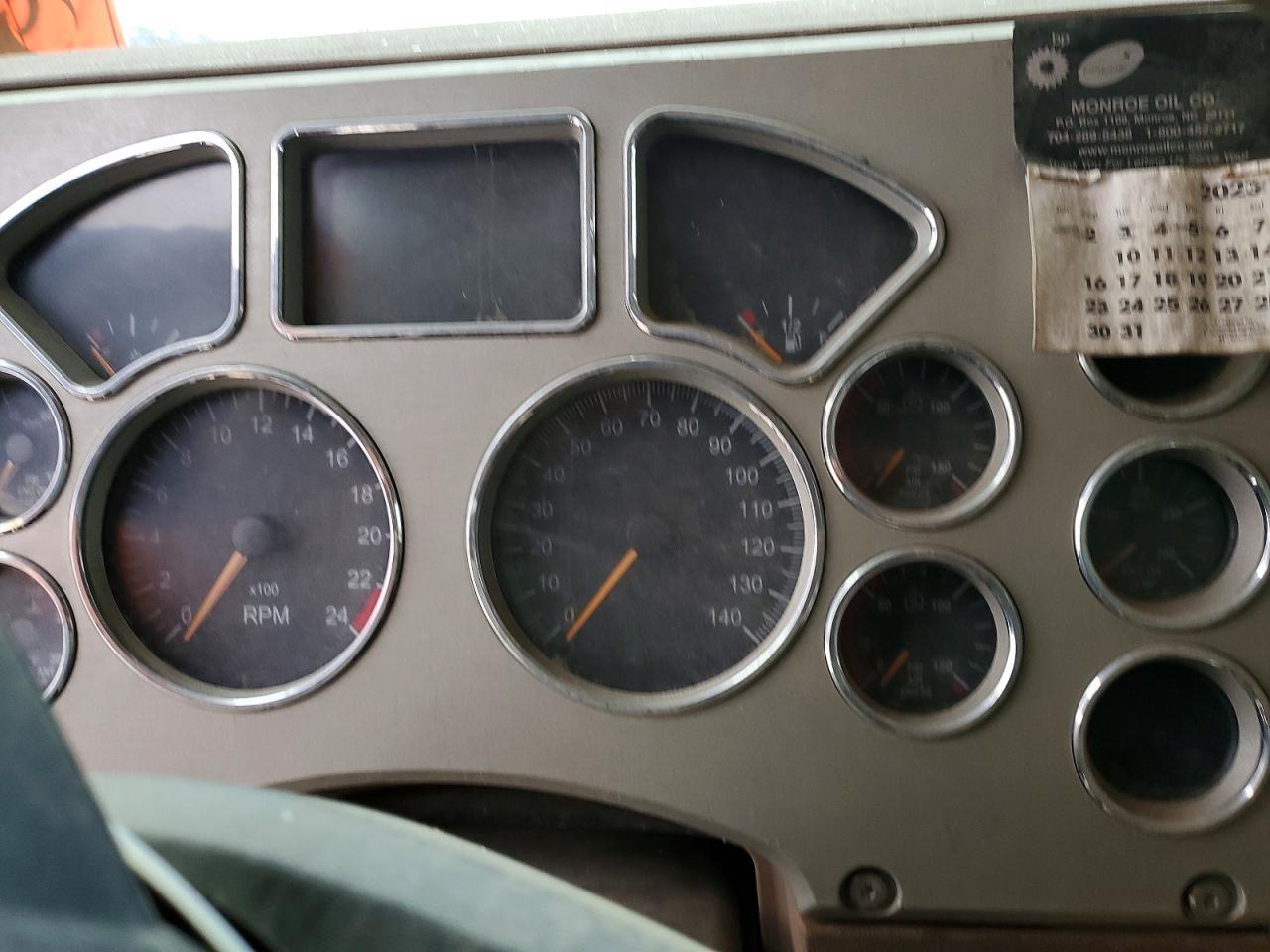 2018 Mack GU700 Dump Truck