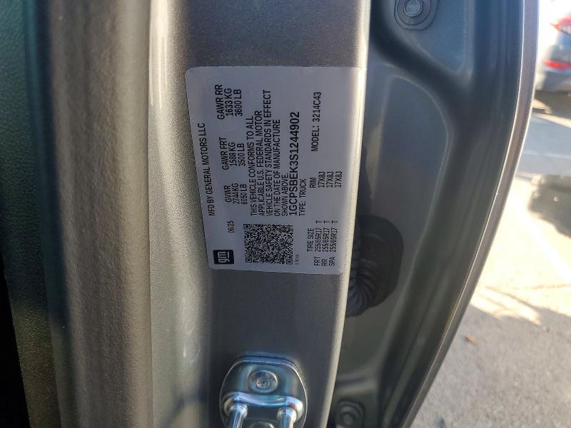 2025 Chev Colorado