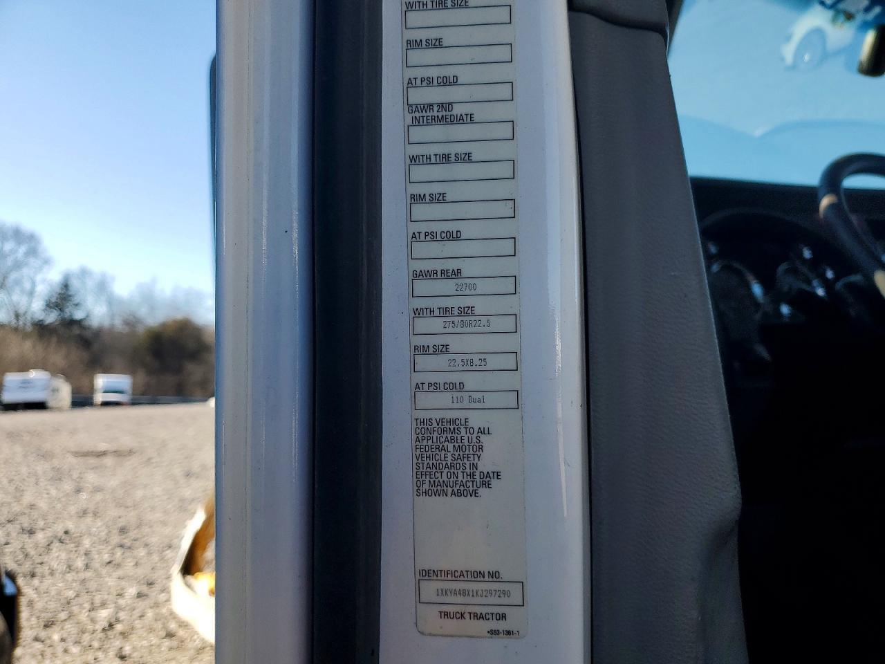 2019 Kenworth T680 Semi Truck