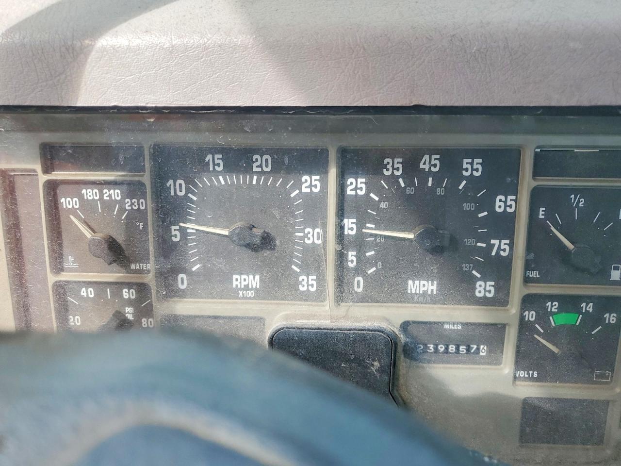 1996 International 4900 Flatbed Truck