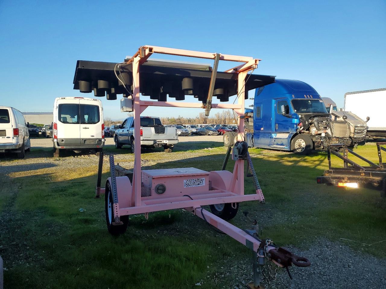 2001 Pelsue UE P25LS P71 Arrow Board Trailer