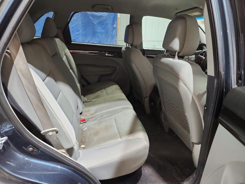 2011 KIA Sorento lx