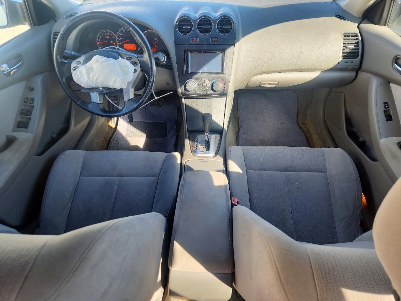 2011 Nissan Altima Base