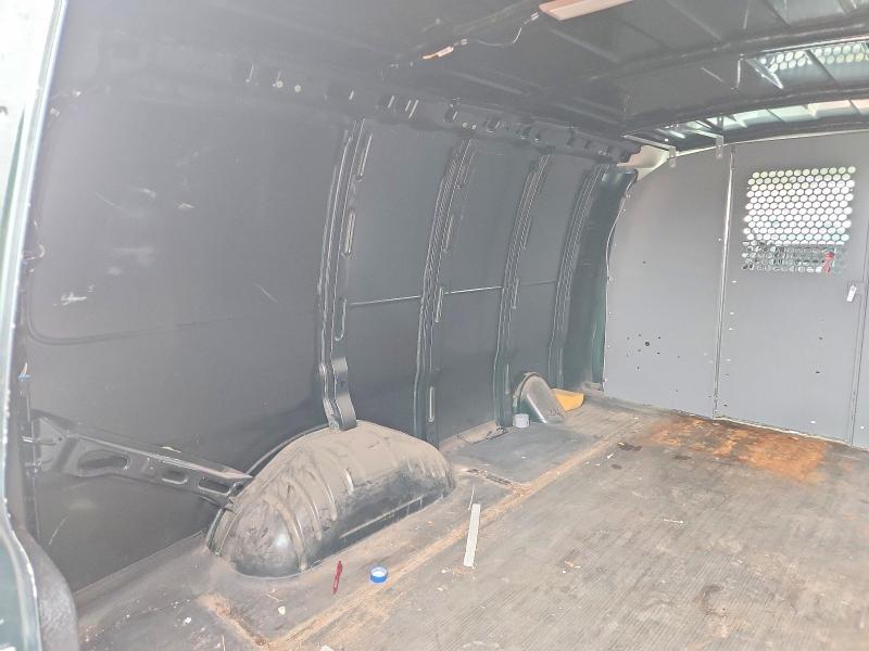 2004 Chevrolet Express G1500 Delivery van
