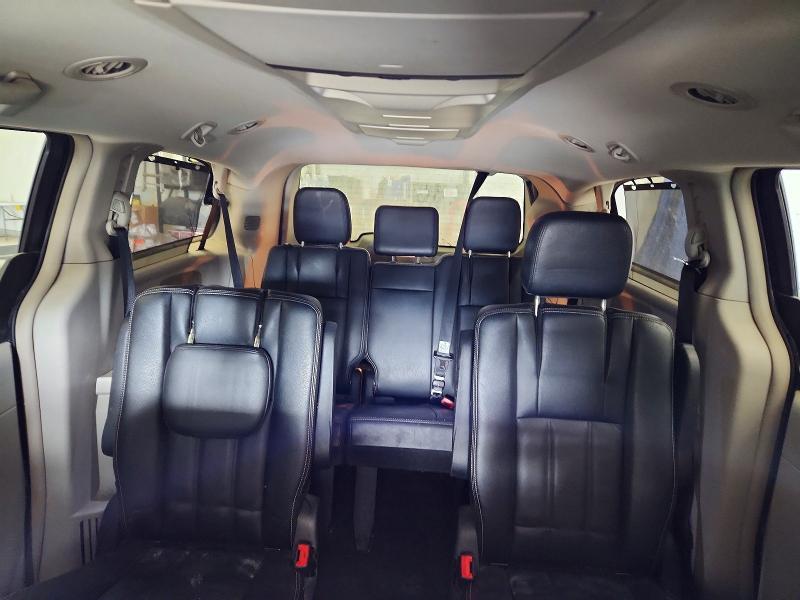 2013 Chrysler Town & Country Touring