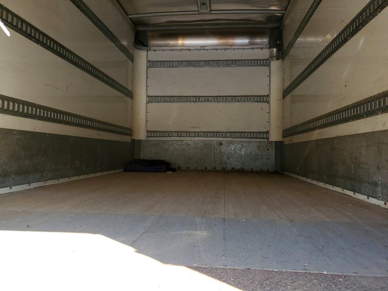 2020 Hino 195 BOX Truck