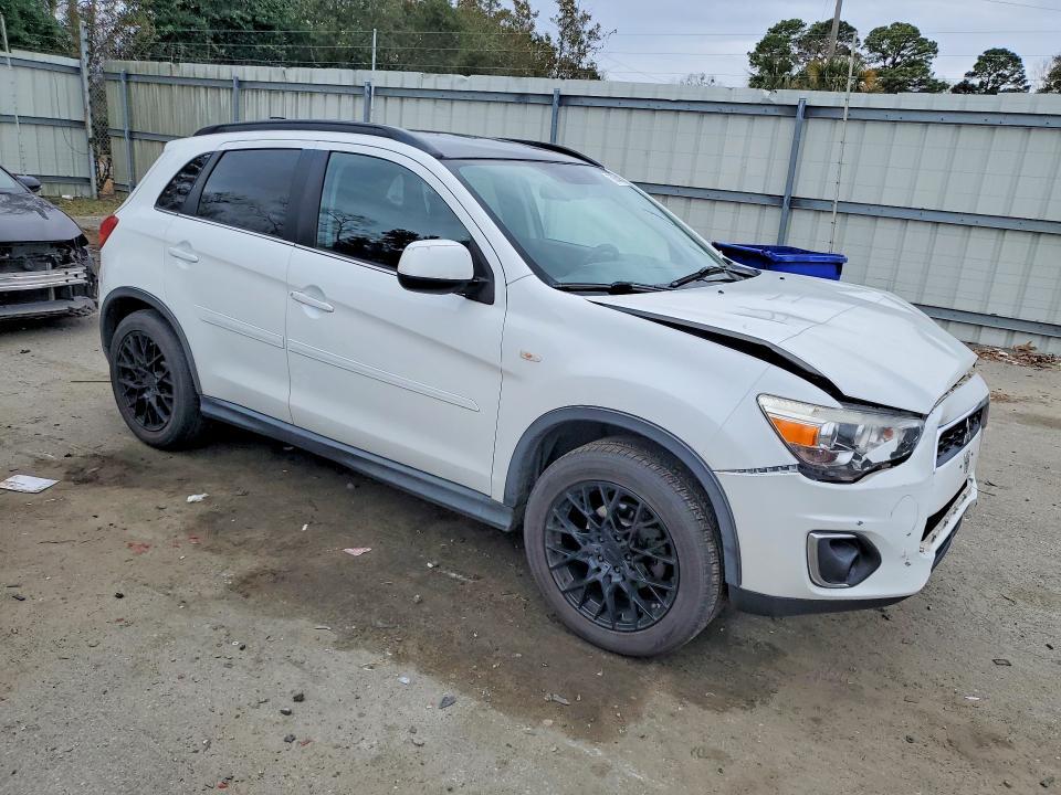 2014 Mitsubishi Outlander Sport se