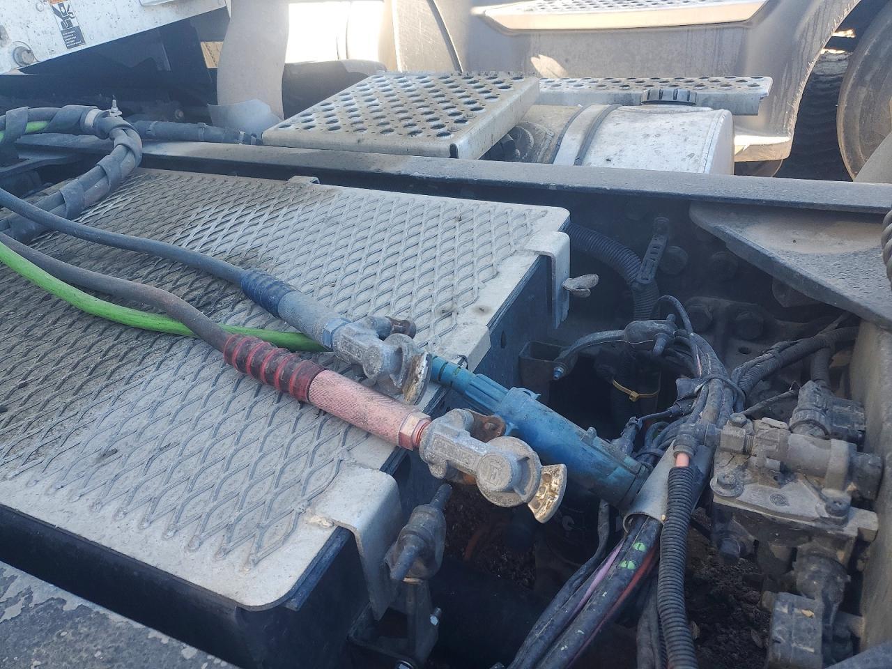 2019 Kenworth T680 Semi Truck