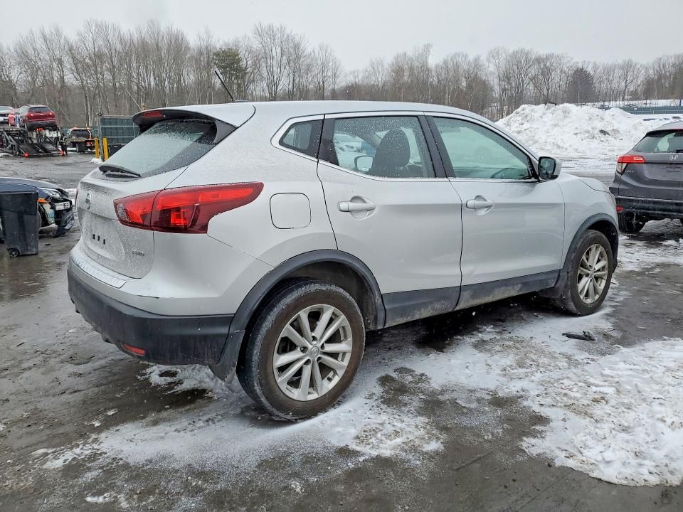 2018 Nissan Rogue Sport s
