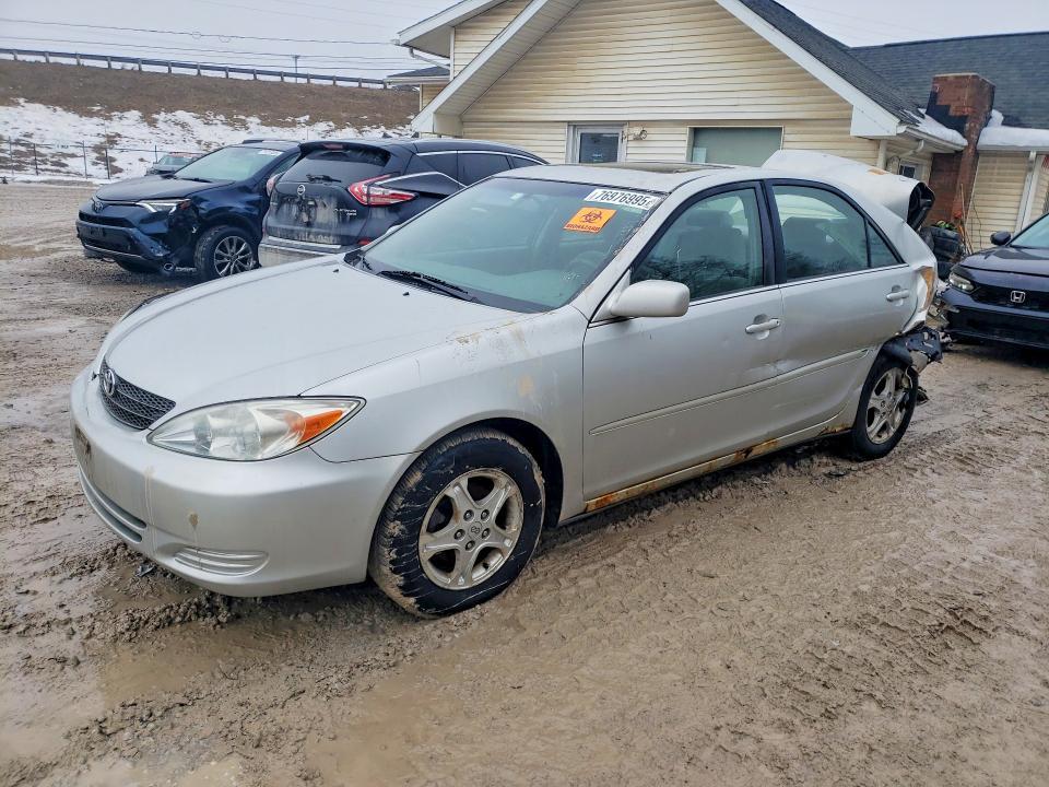 2002 Toyota Camry le