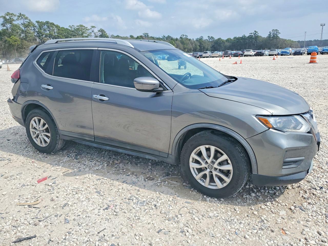 2020 Nissan Rogue s