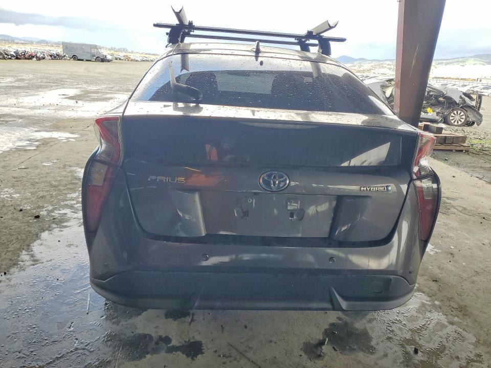 2018 Toyota Prius Three Touring