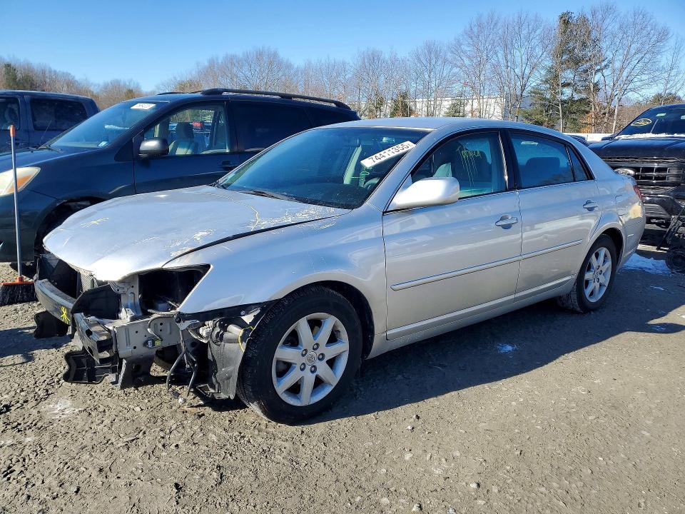 2010 Toyota Avalon xl