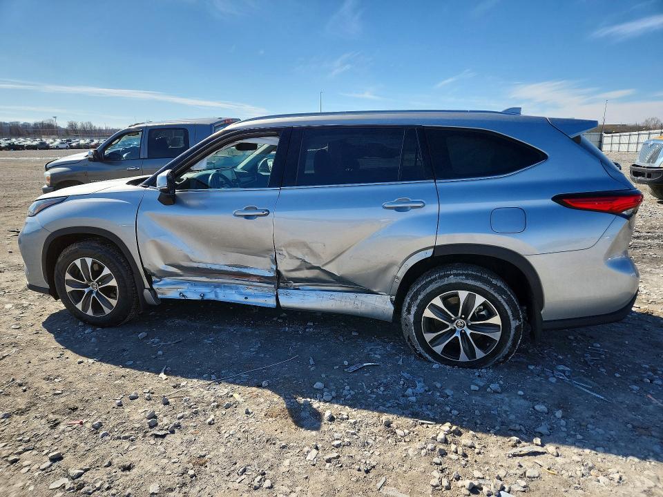 2021 Toyota Highlander xle
