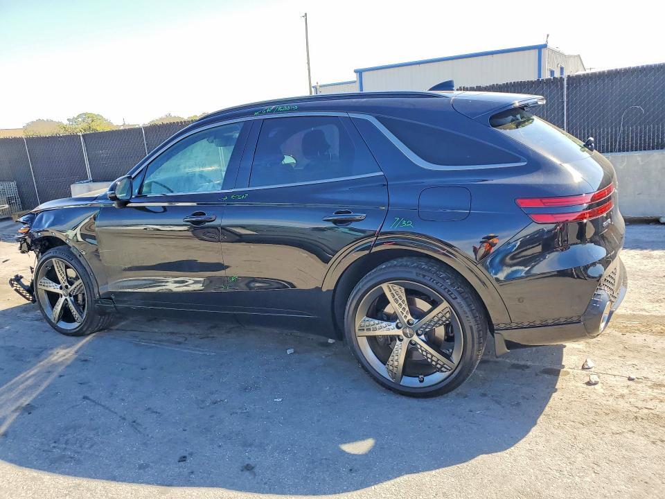 2023 Genesis Gv70 Base