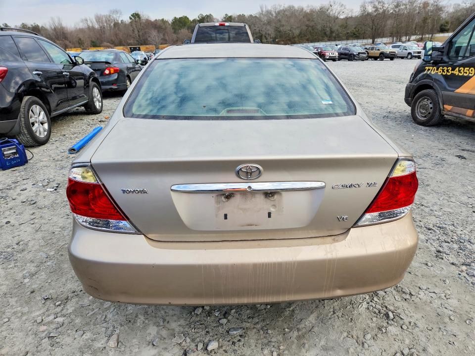 2005 Toyota Camry le