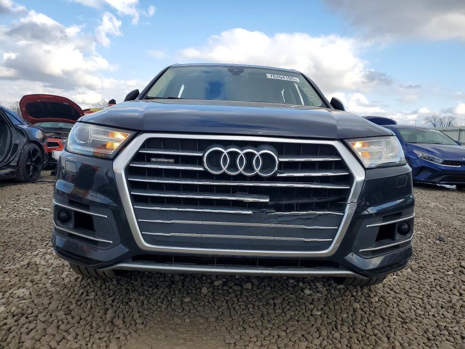 2018 Audi Q7 Premium Plus