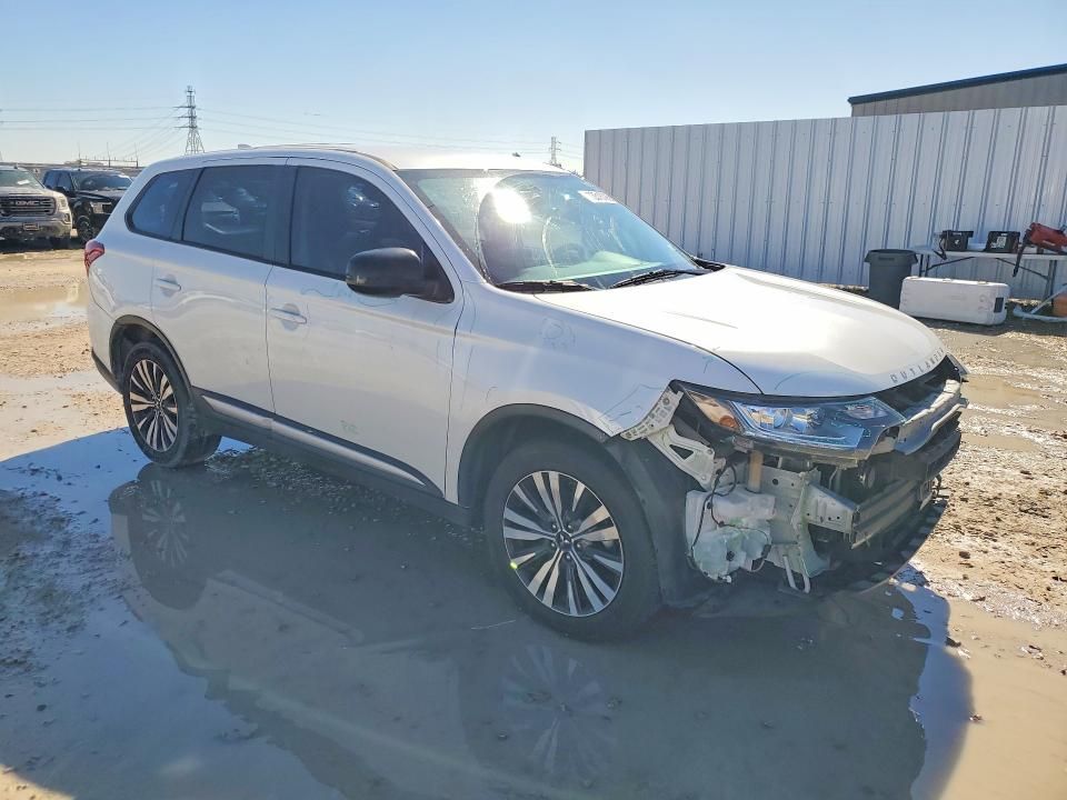 2019 Mitsubishi Outlander es