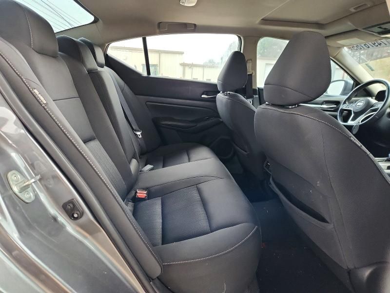 2020 Nissan Altima sv