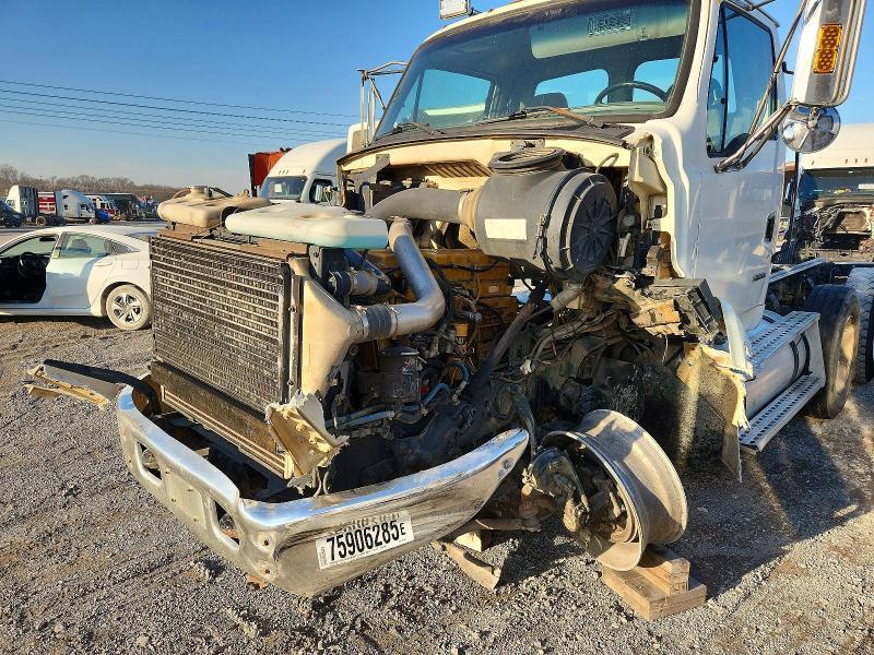 2000 Sterling 2000 Sterling L9522 Truck Cab AND Chassis