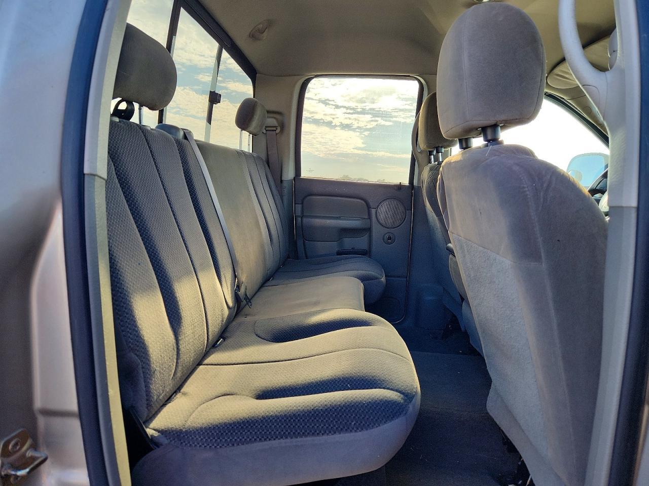2005 Dodge RAM 1500 ST