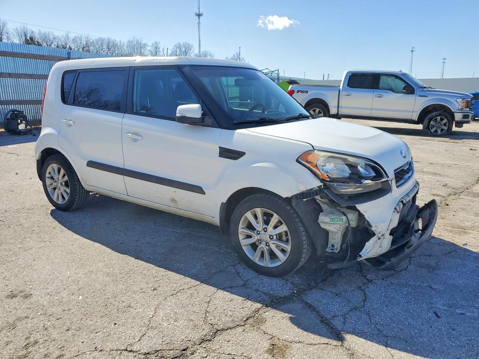 2013 KIA Soul +